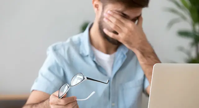 why do people with diabetes experience blurred vision