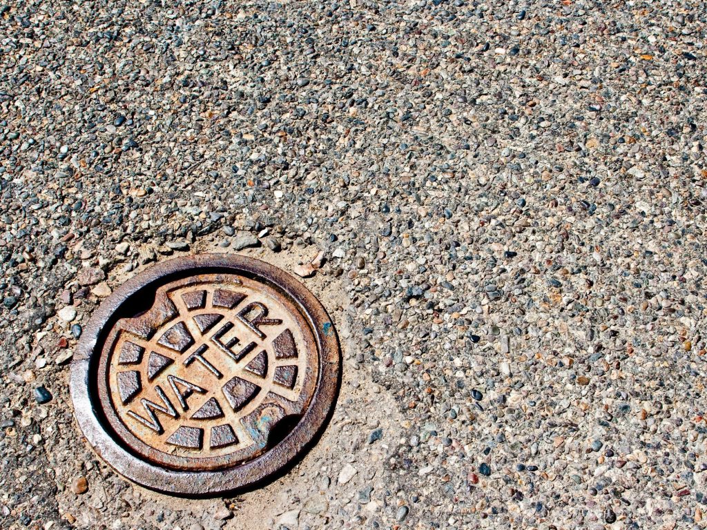 Can A Plumber Shut Off Water At The Street