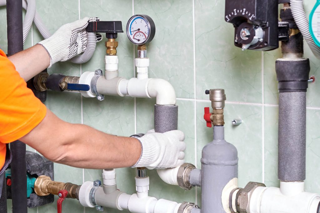 Can You Call A Plumber To An Apartment