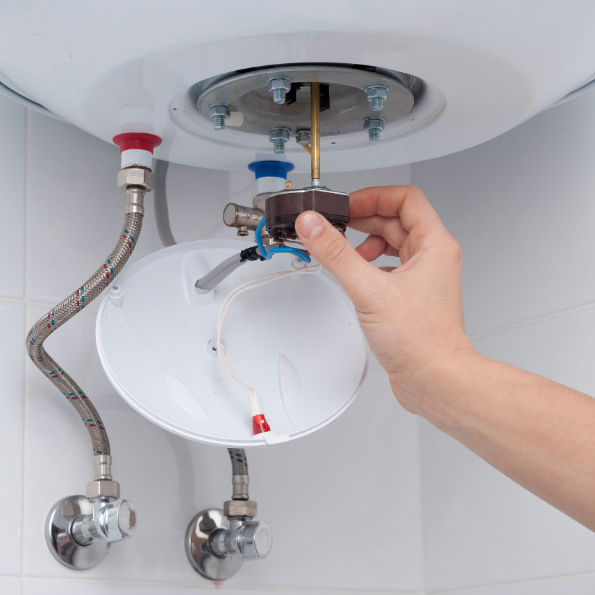 Do I Call A Plumber For Water Heater
