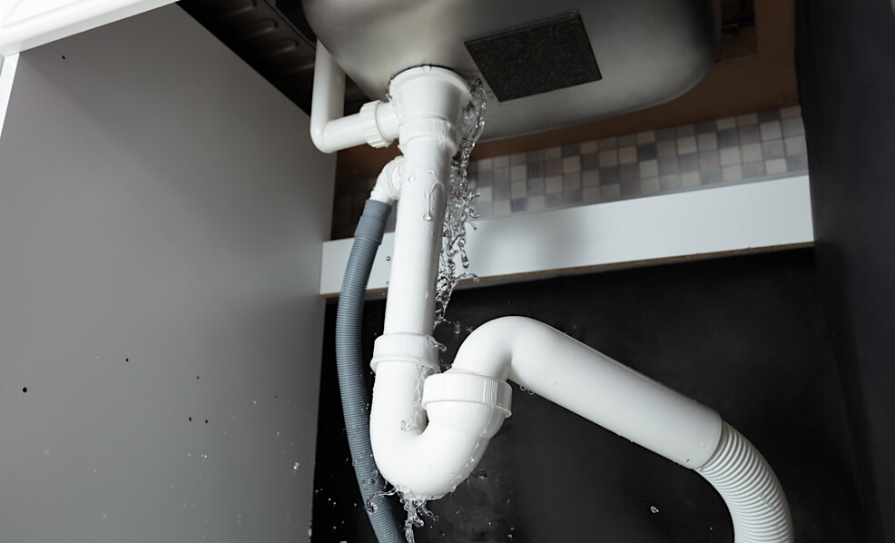 Does Homeowners Insurance Cover Water Damage Leaking Plumbing