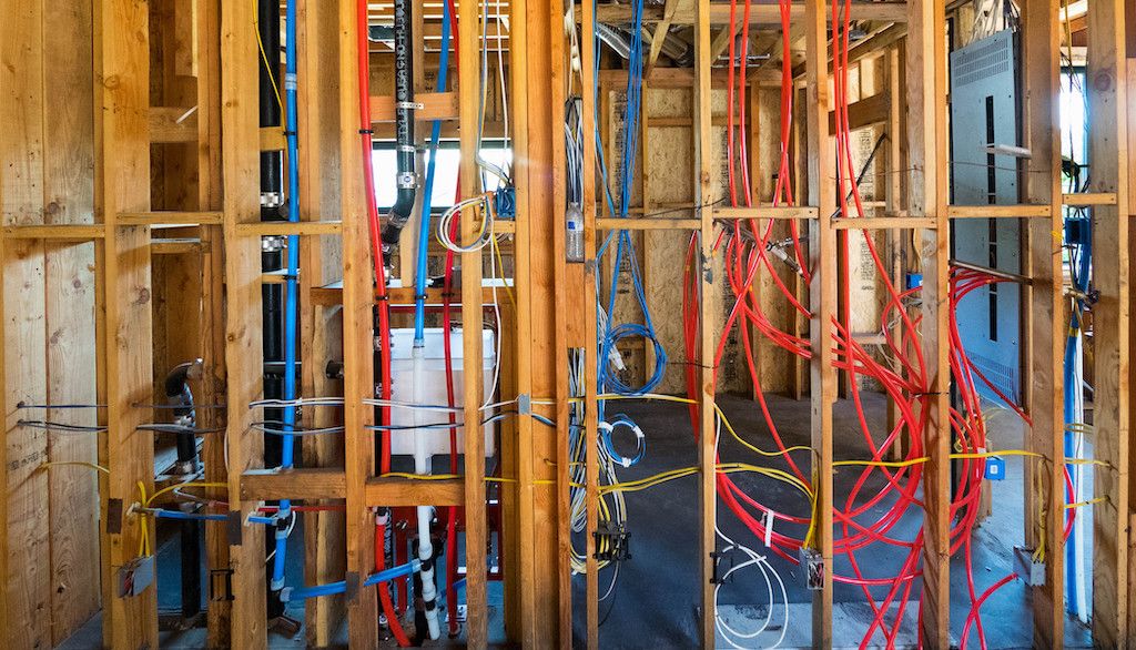 How Does Plumbing And Electricity Work In A Tiny House