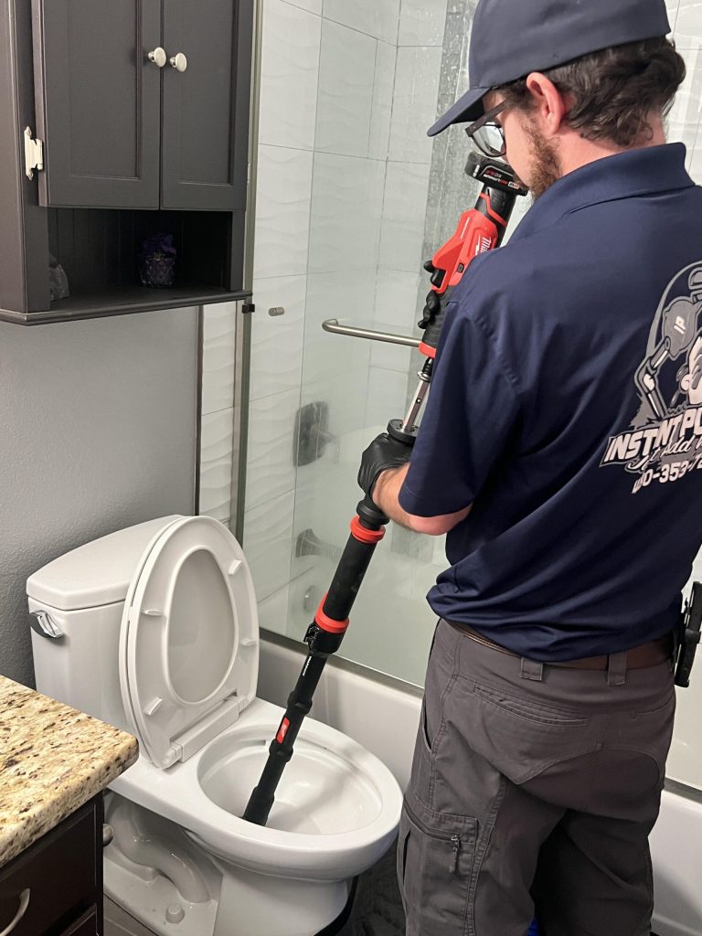 How Much Will A Plumber Charge To Unclog A Toilet