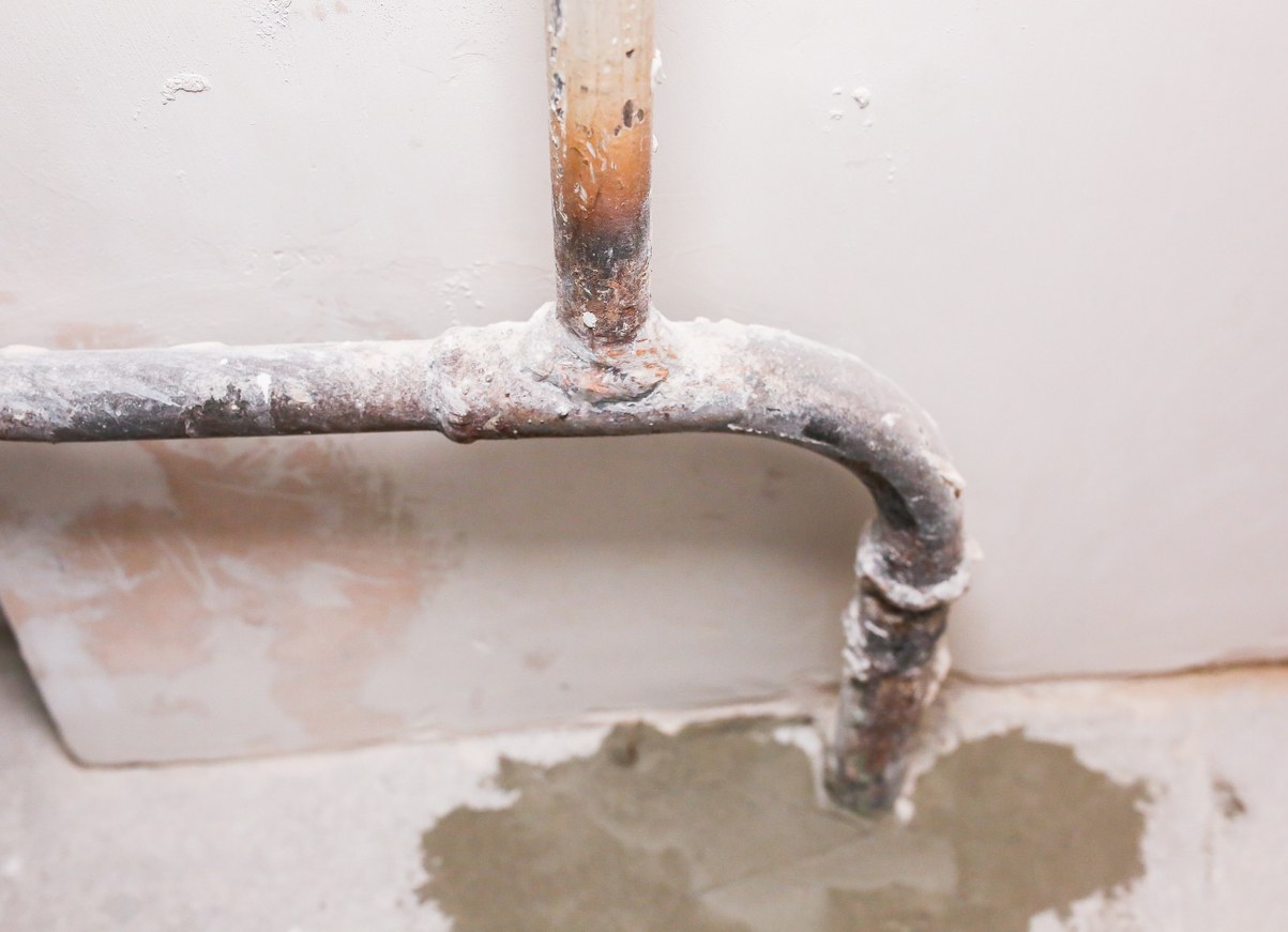 A House With Outmoded Plumbing Is Suffering From Hidden Dangers