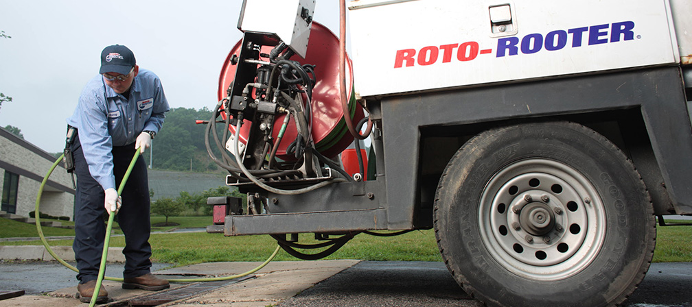 Does Roto-Rooter Handle Both Residential and Commercial Plumbing?