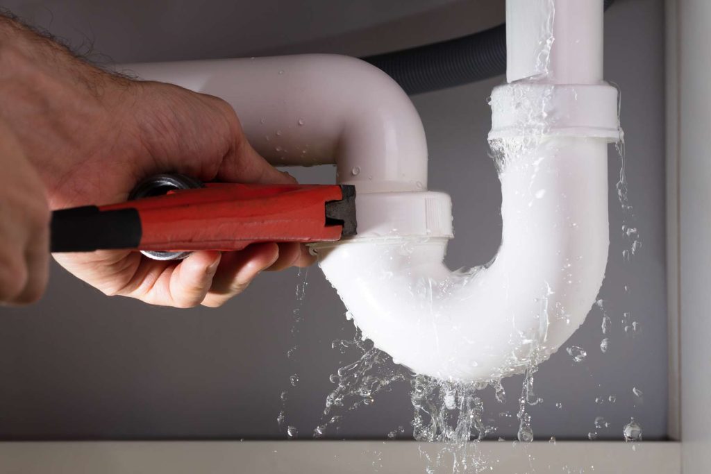 How Long Does A Plumber Take To Fix A Leak