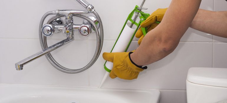 How Long Does Plumbing Silicone Take to Dry?