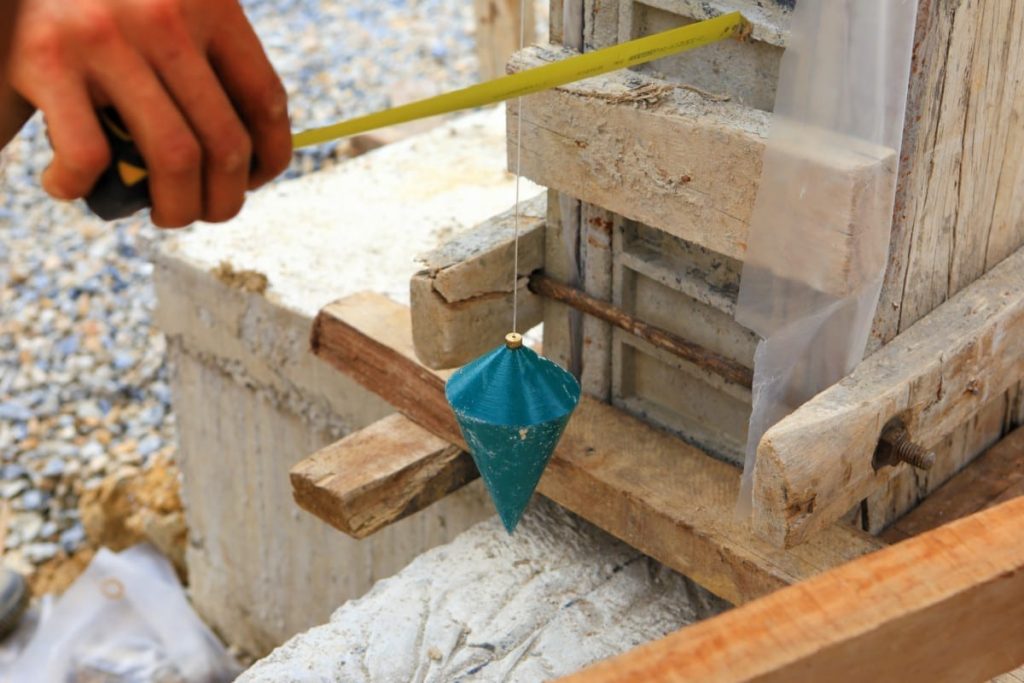 How To Use A Plumb Bob In Surveying