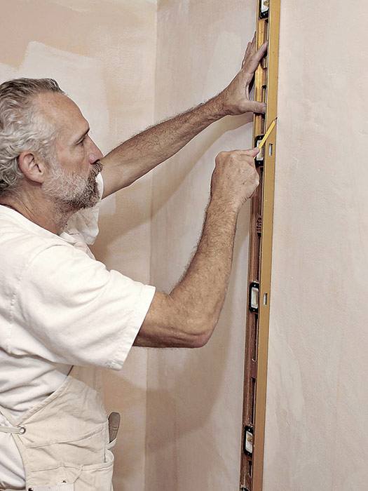 How To Use A Plumb Line For Wallpaper Like a Pro (Even If You’re a Beginner)