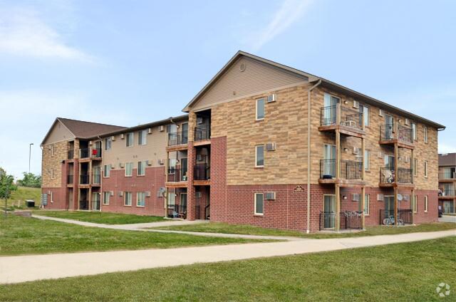 6000 Creston Ave Des Moines To Plumb Drive Urbandale Ia