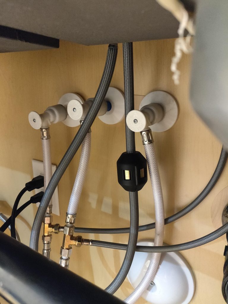 In Plumbing Is Hot On Left Or Right