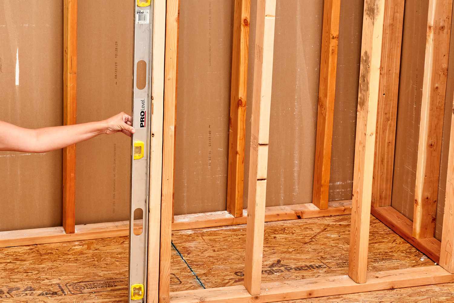 DIY Building Tips for Making an Existing Wall Plumb