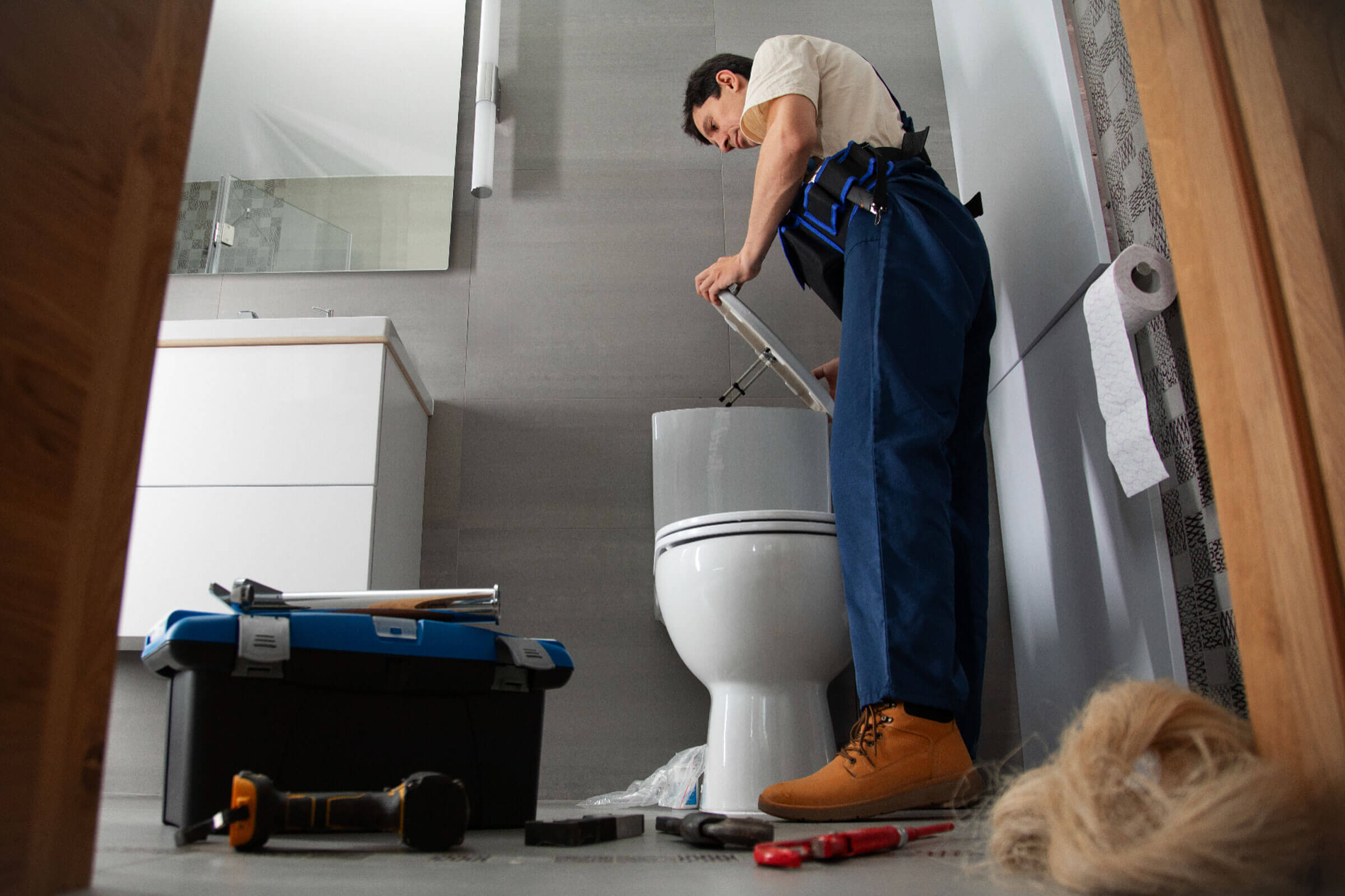 Do I Have To Pay Rent When the Plumbing Fails?