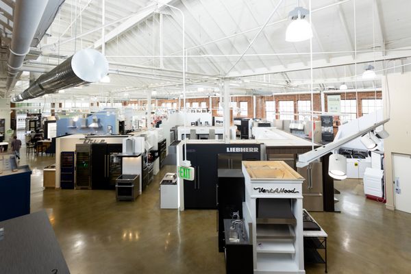 Find Plumbing & Hardware for Old Houses in Pasadena, CA