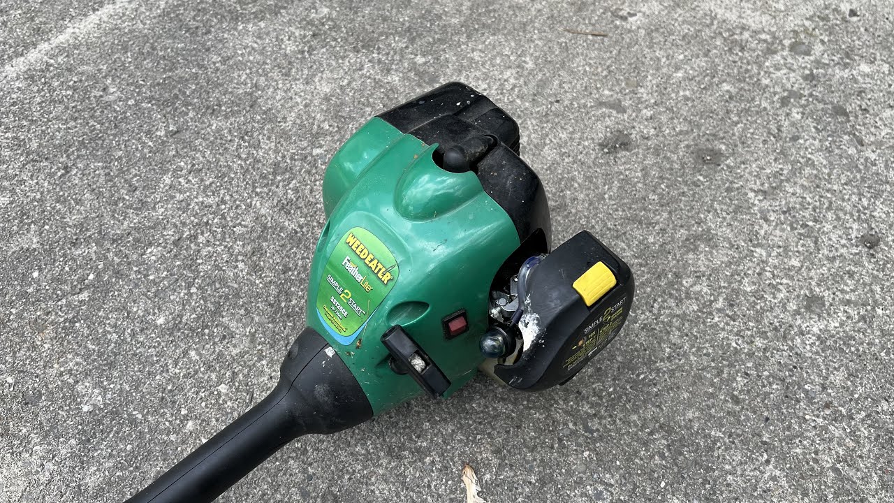 How Do I Plumb the Starting Bulb on a Weedeater?