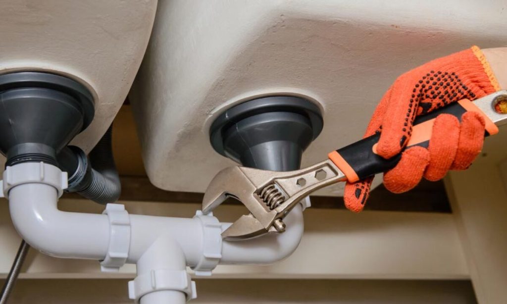 How Do You Know If The Plumber Is Overcharging You