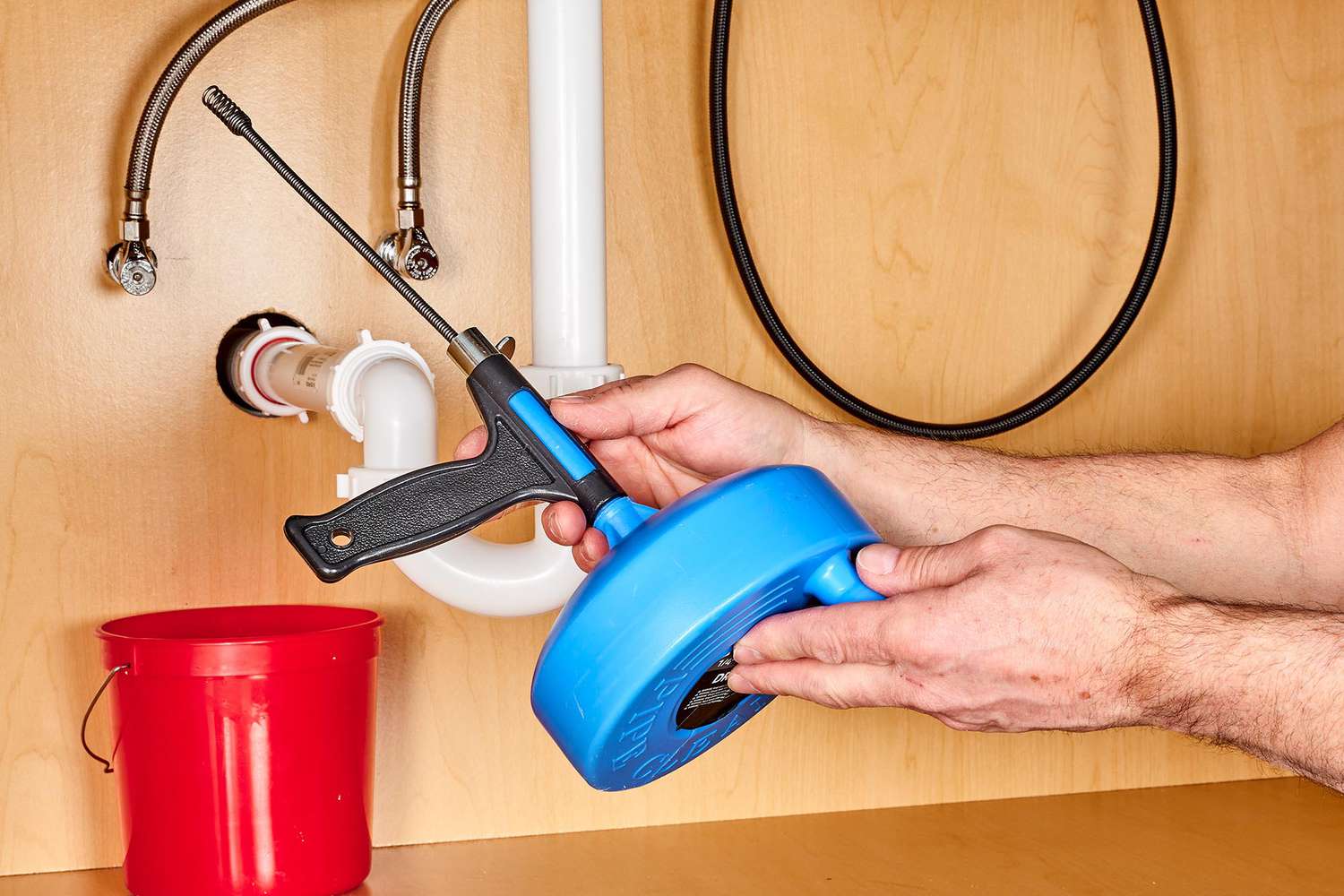 How Does a Plumber Unblock a Clogged Kitchen Sink?