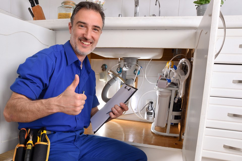 How Much Does a Plumber With 30 Years Experience Make?