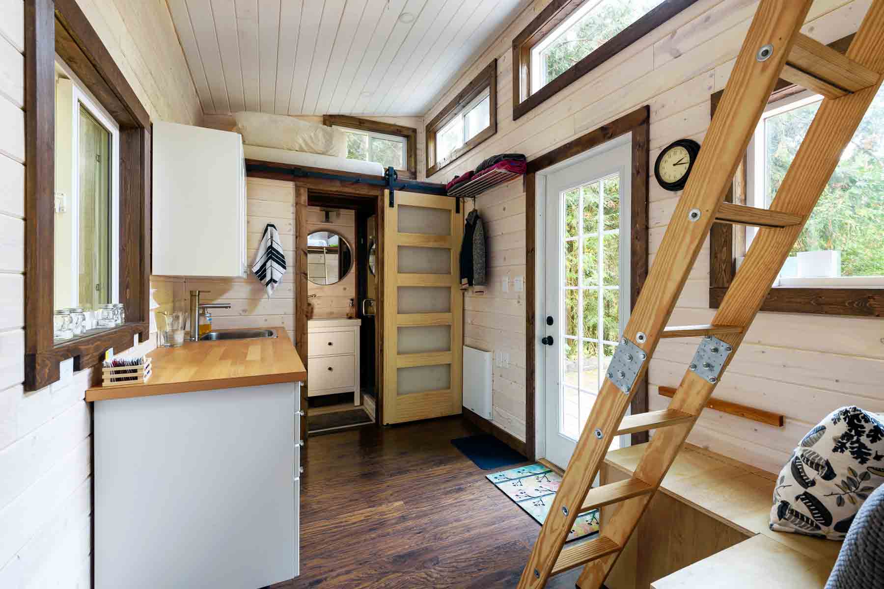 How Much for Plumbing & Electricity in a Tiny House?