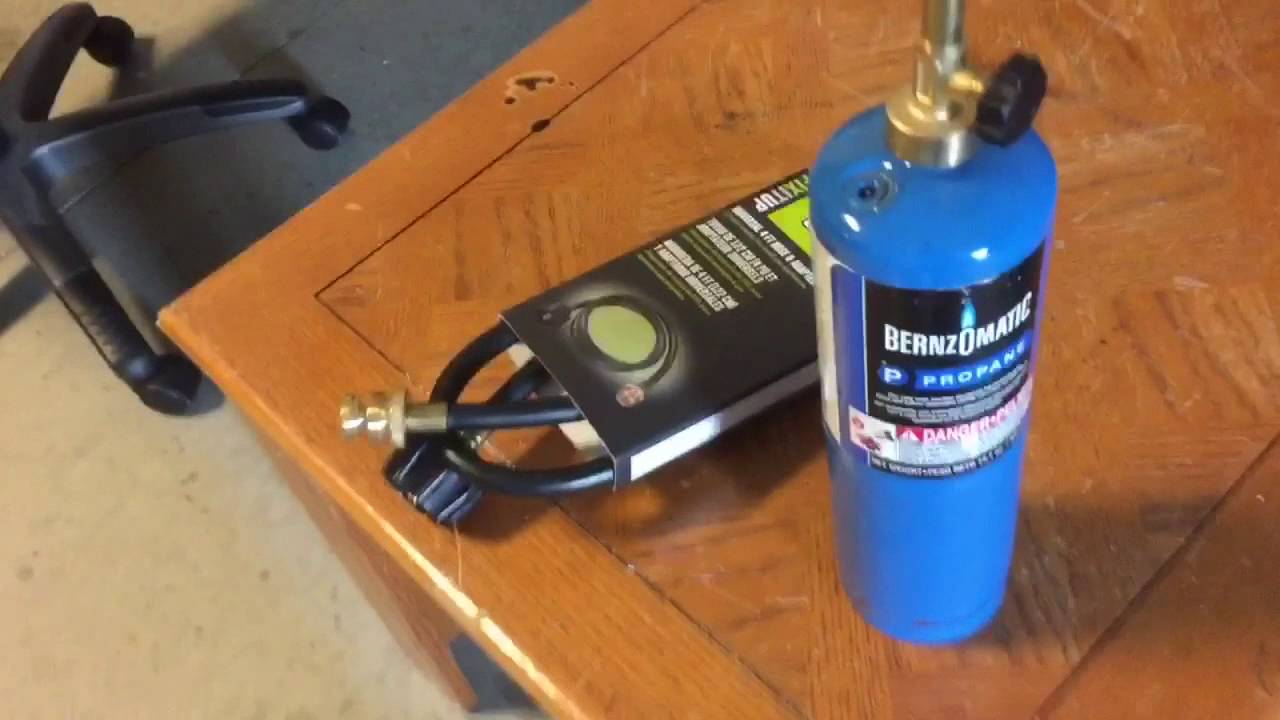 How to Hook Up Plumbing Torch to Large Propane Tank Safely