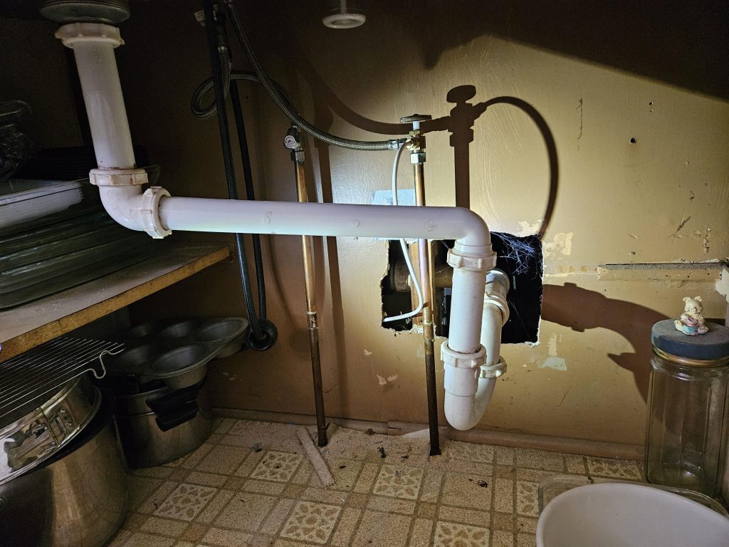 How To Switch Old Kitchen Plumbing From Old To New