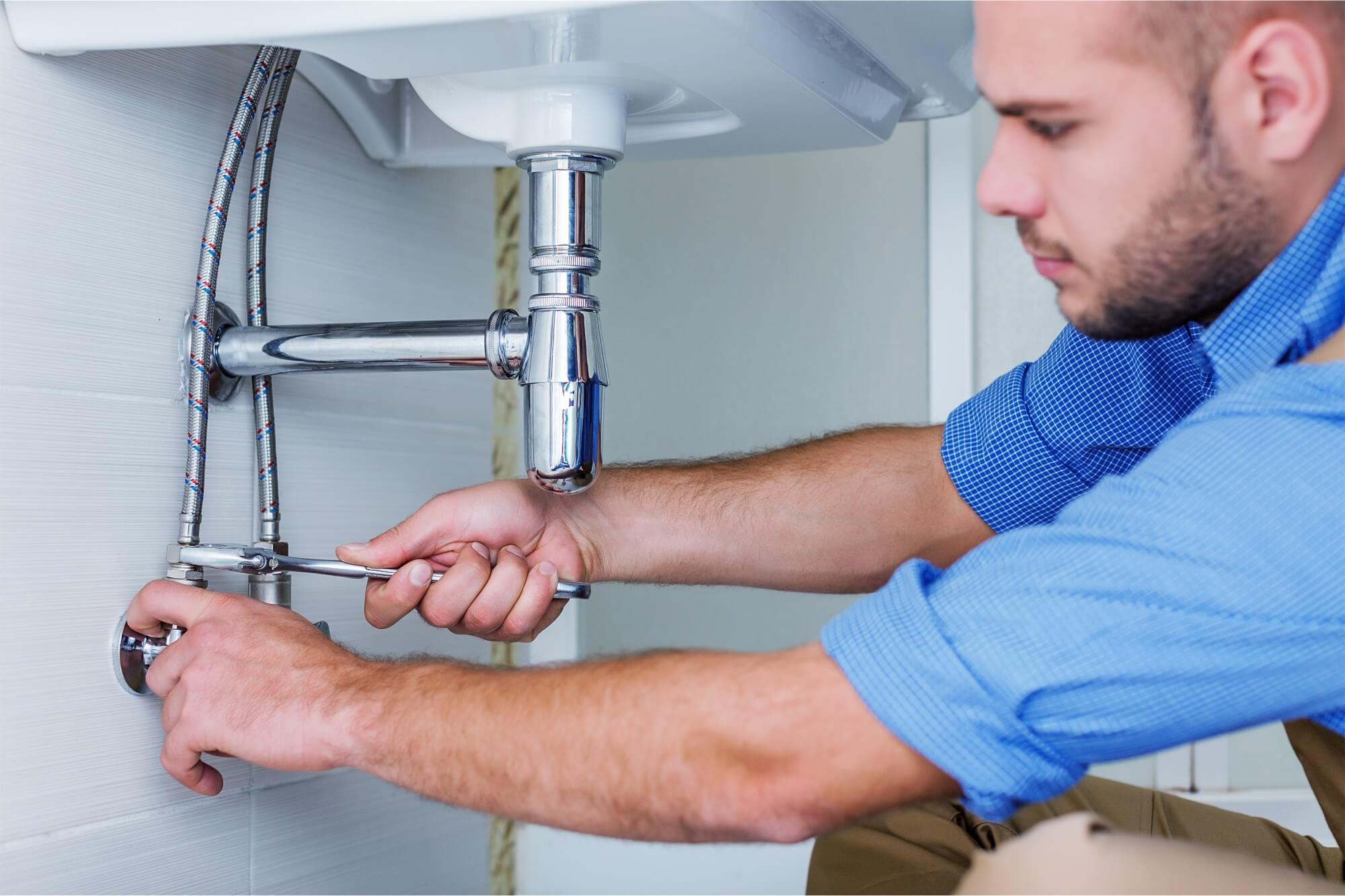 If You Have a Problem with Your Pipes, Call a Plumber