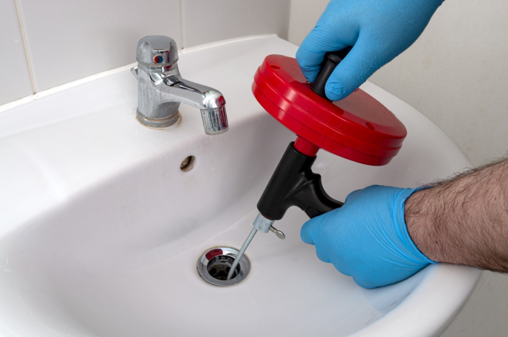 Is A Plumber Necessary When Drano Won'T Unclog A Drain