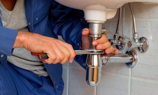 Find a Plumber That Can Change Out A Faucet in Malibu CA Today