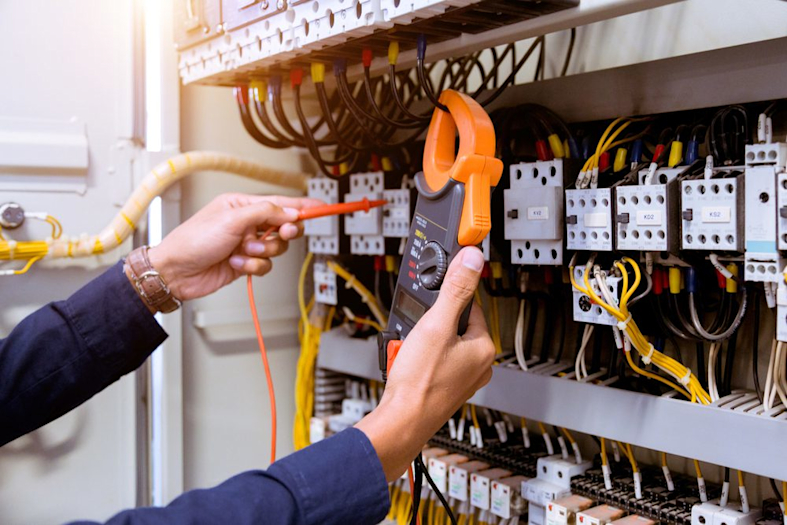 24×7 Electrician, Carpenter & Plumber in Delhi: Your Ultimate Repair Guide