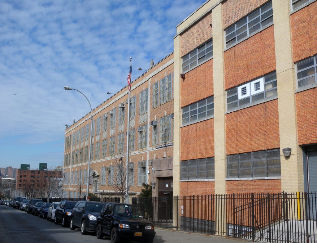 School In Plumbing And Heating In New York City Bronx