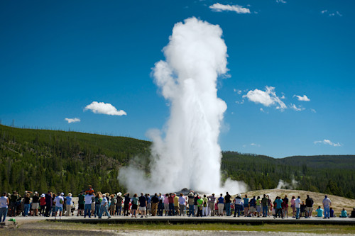 The Plumbing Of Old Faithful Geyser Revealed By Hydrothermal Tremor