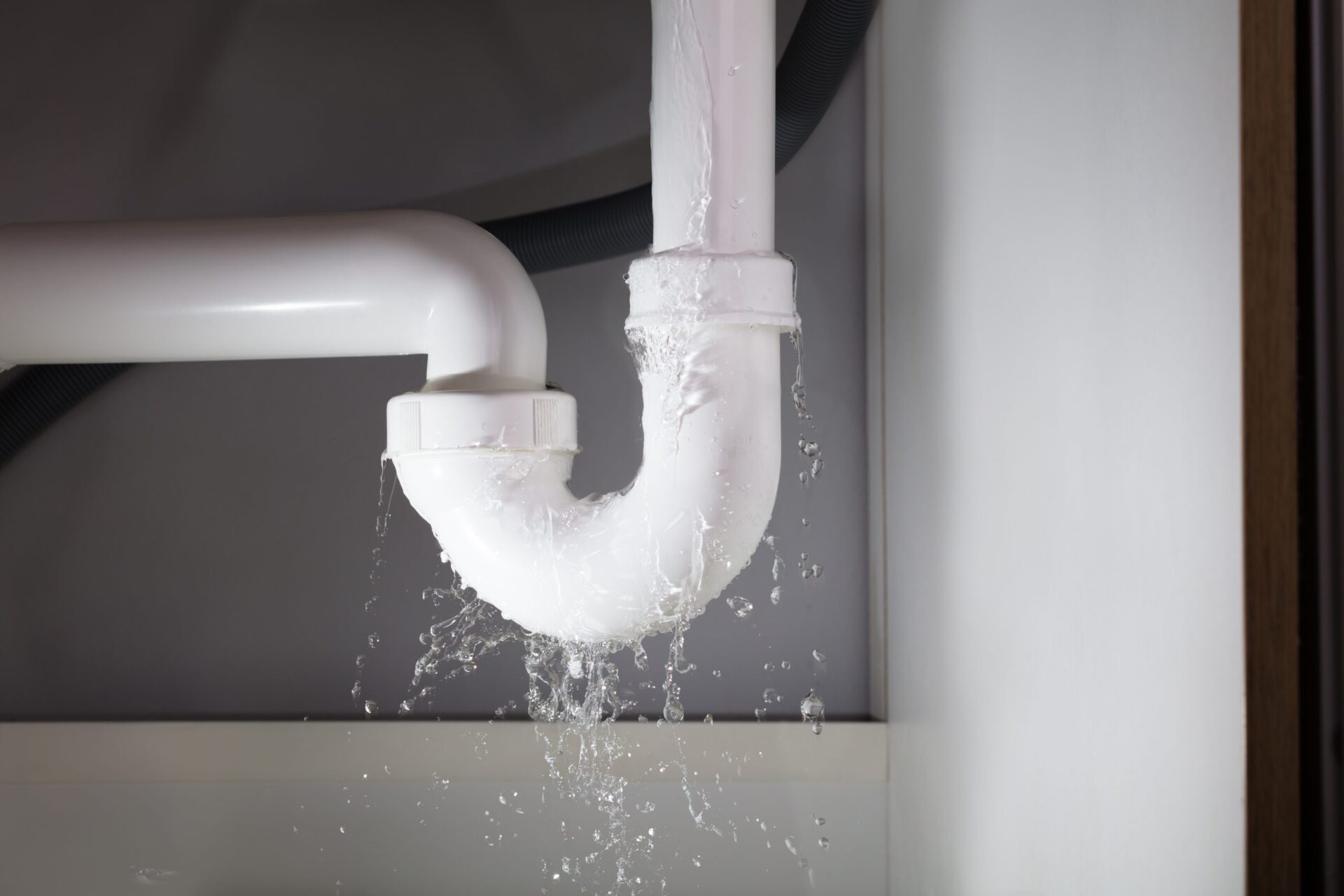 Benefits Of Trusting Professionals For Plumbing Instead Of DIY