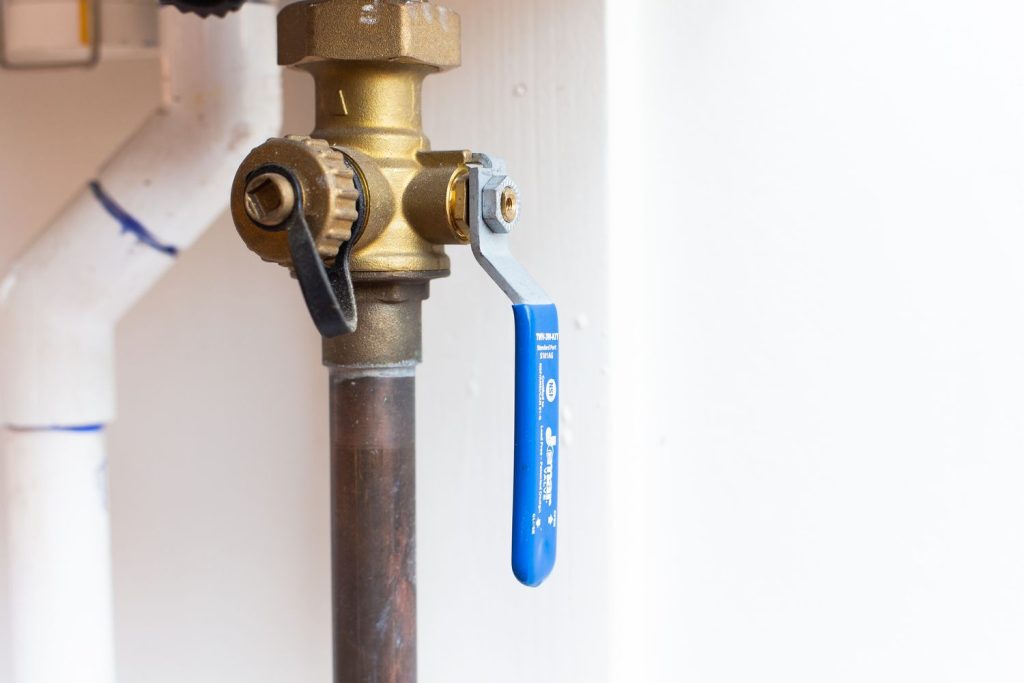 Can A Plumber Fix Water Pressure In Apartment Shower