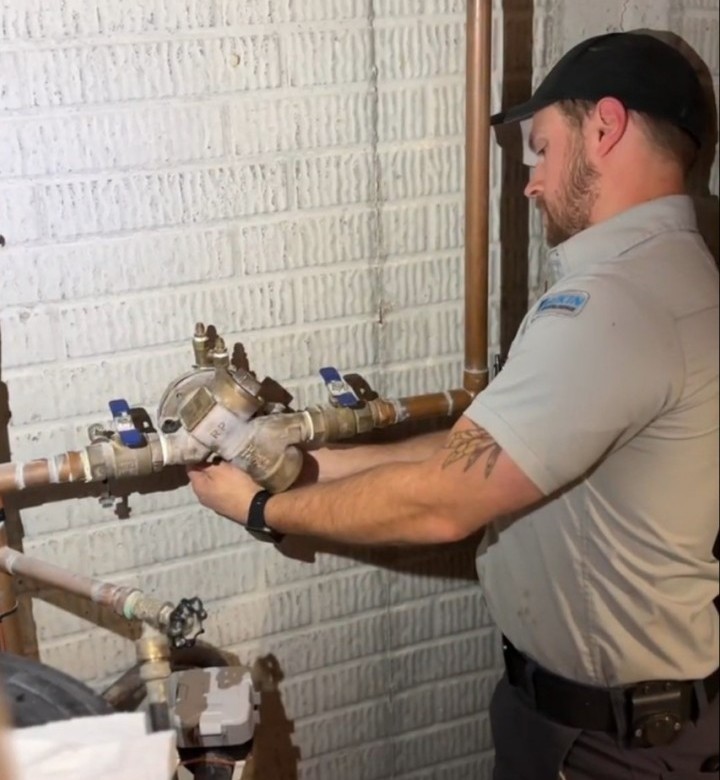 Can Homeowners Do Plumbing in Michigan? The Legal Guide