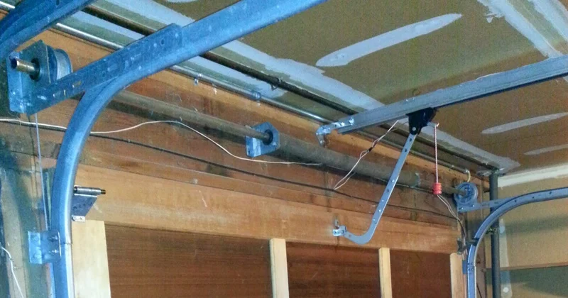 Can Plumbing Pipes Be In Wall Next To Garage?