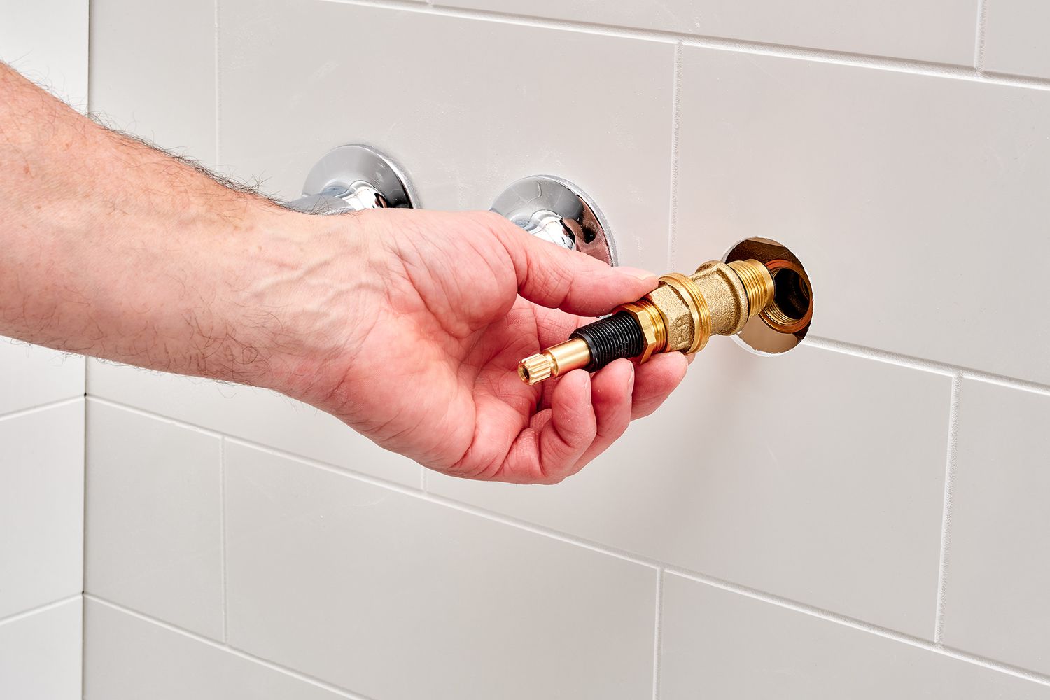 Do I Need A Plumber To Replace Tub Faucet?