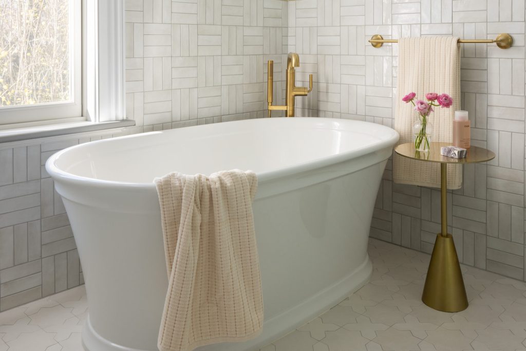 Does Newton Plumbing Do Bathtub Renivations And Free Estimates