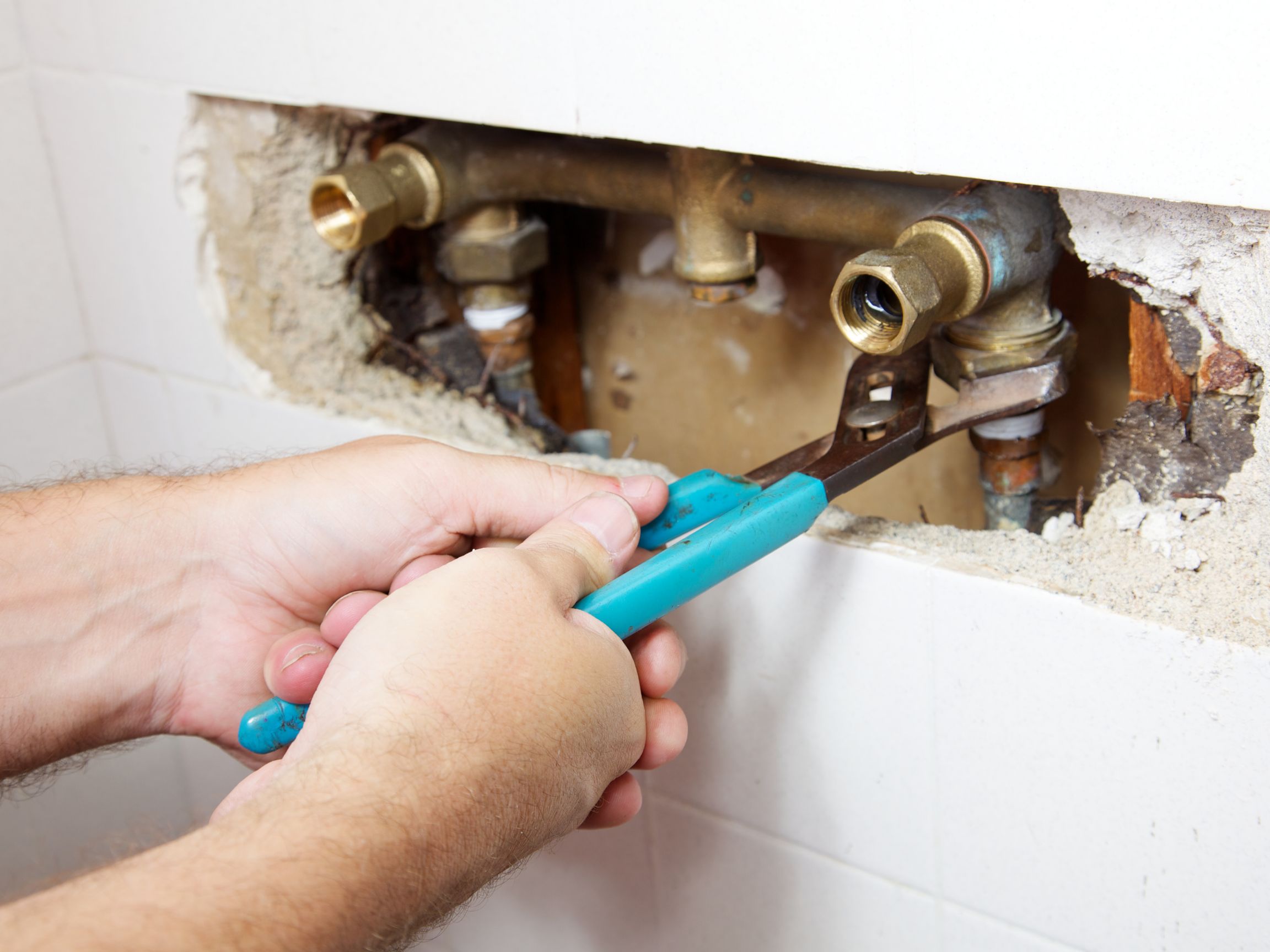 7 Clear Signs You Have Plumbing Problems