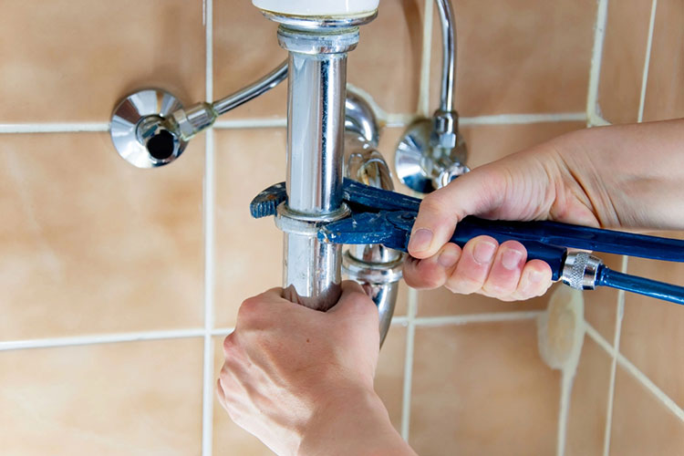 Home Warranty Plumbing: What’s Covered & Costs?