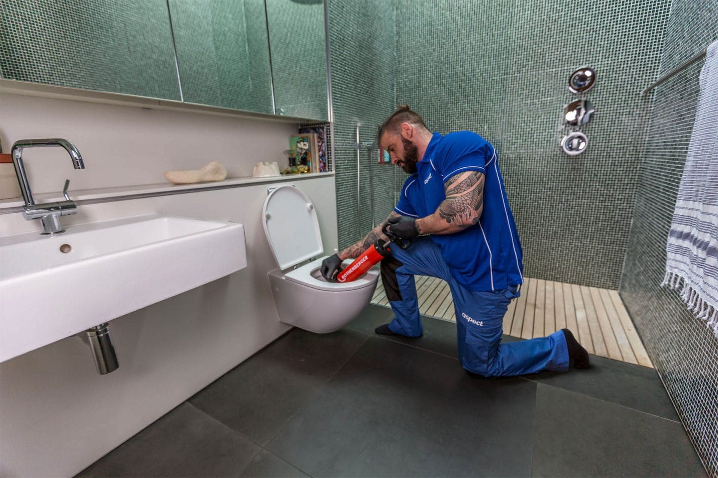 Toilet Backing Up Into Tub? Plumber Cost Guide