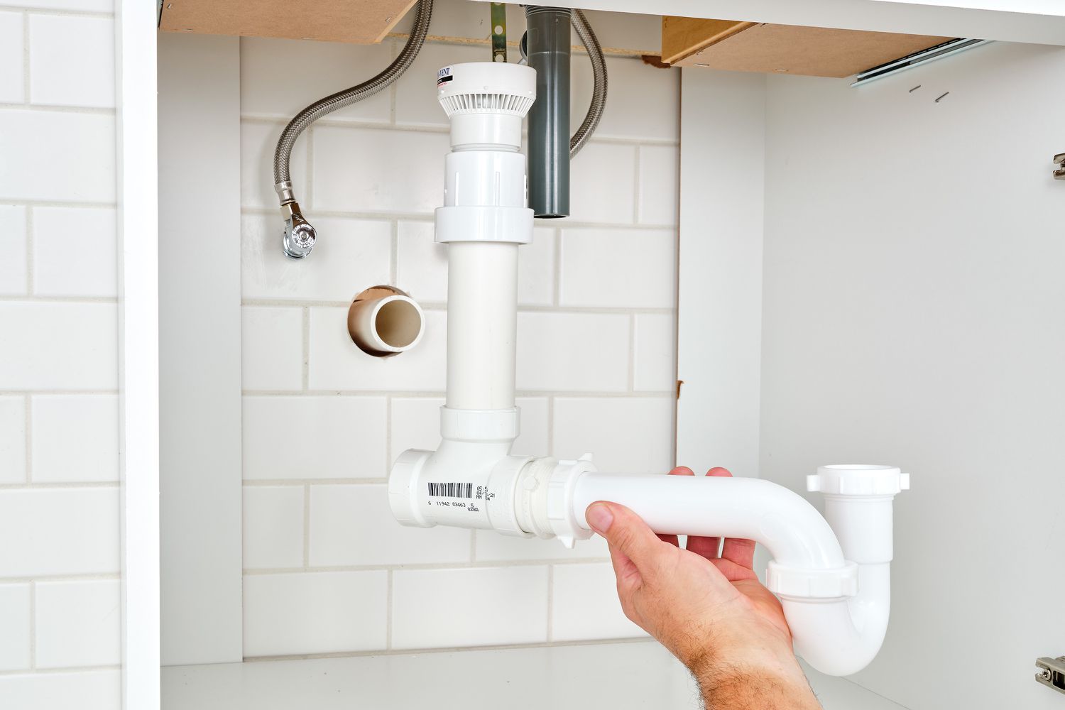 How To Add A Plumbing Vent Under Kitchen Sink: Easy DIY Guide