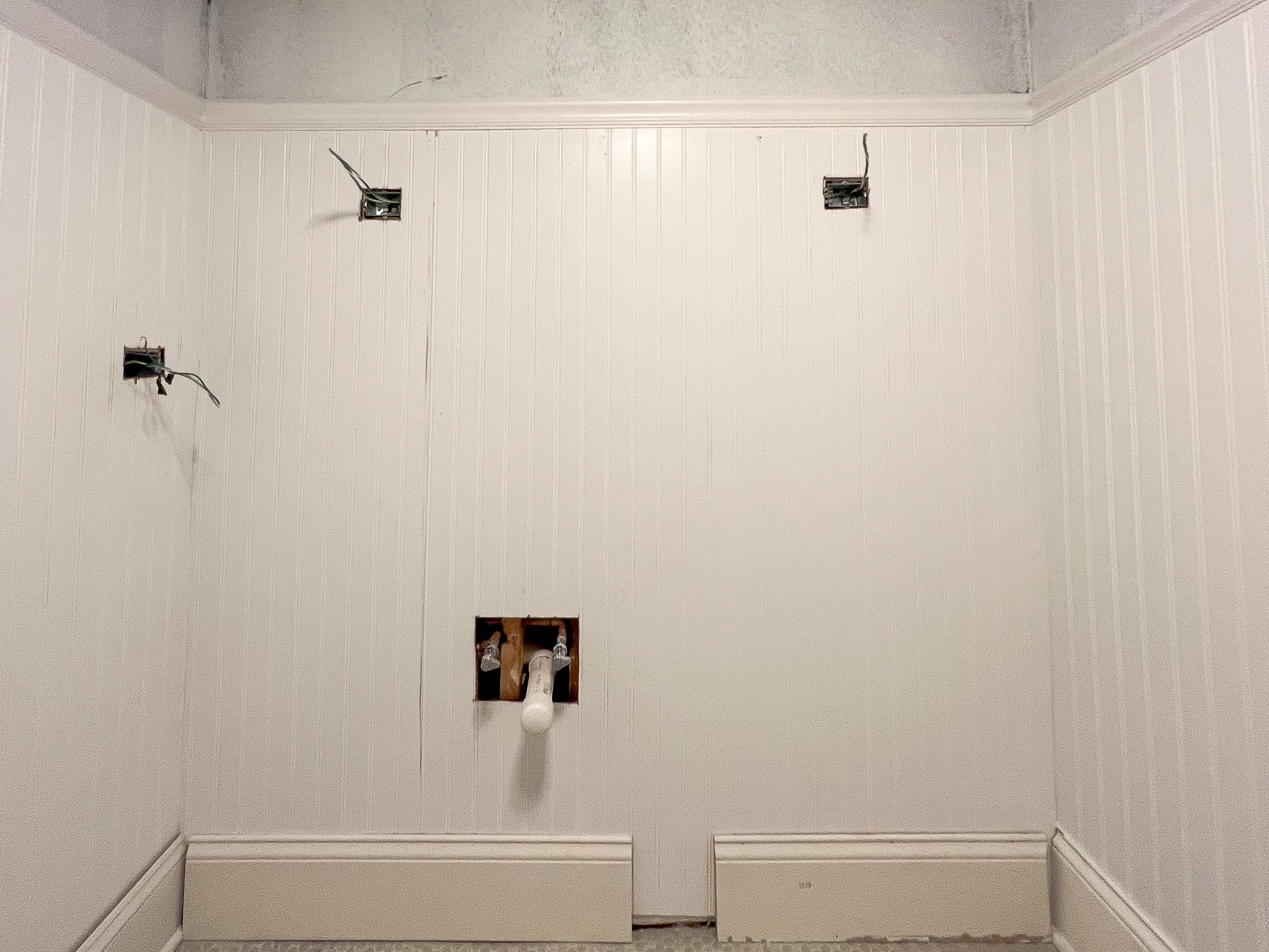 Cut Beadboard Around Plumbing: No Shut-Off Needed