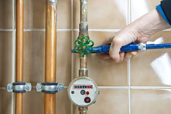 Report Landlord Using Unlicensed Plumber in Texas