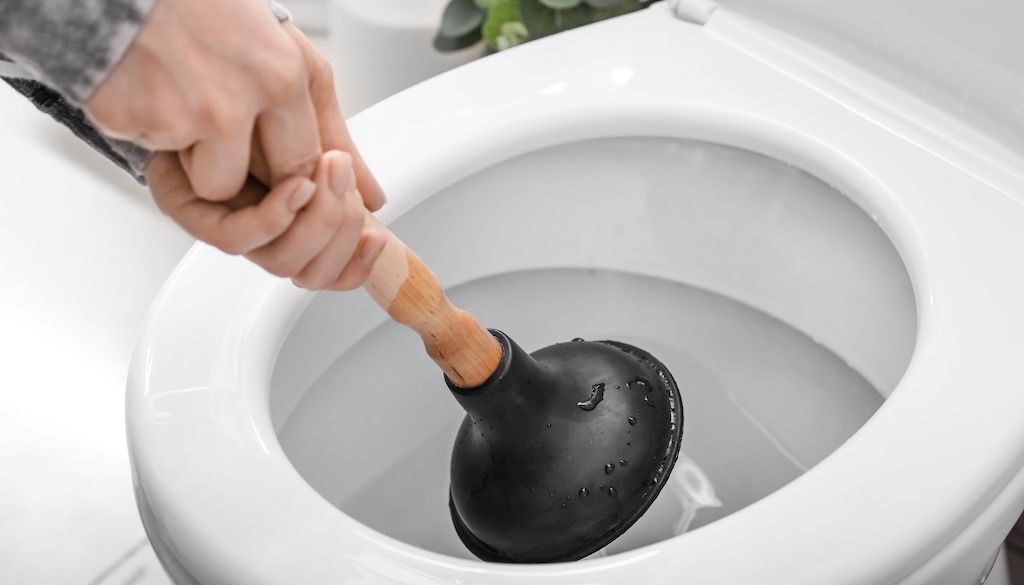 How to Unclog a Toilet with a Plunger: Fast Fixes