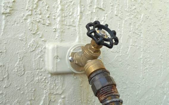 Is an Exterior Hose Bib Required by Canada Plumbing Code?