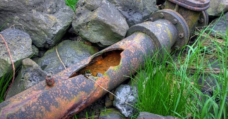 Is It Normal To Use Cast Iron Plumbing Stacks?