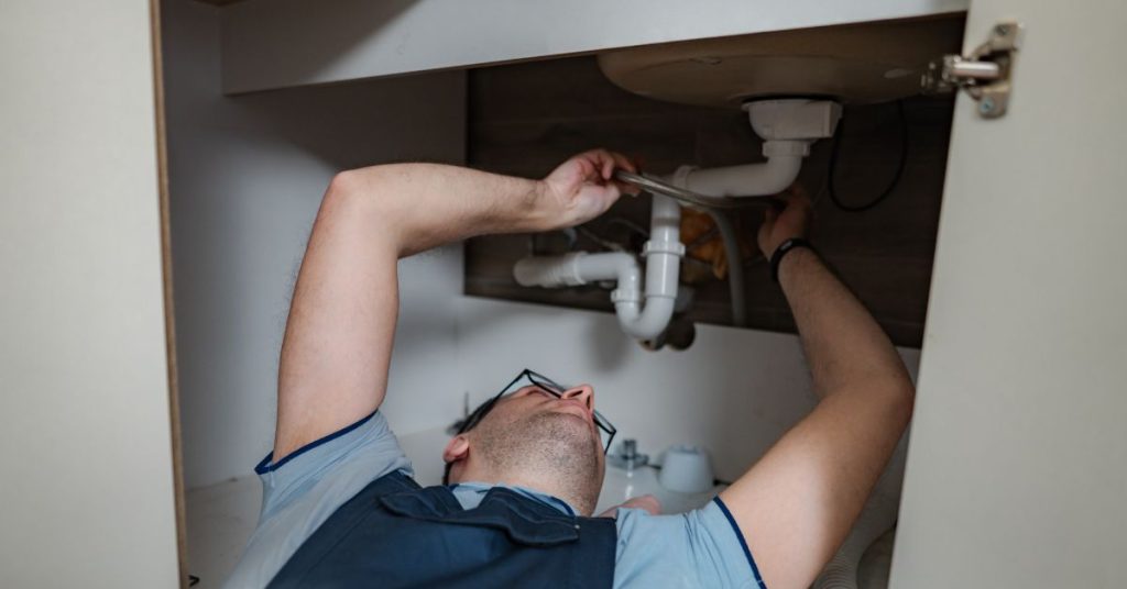 Plumber Which Does Not Charge Extra For Emergency Services