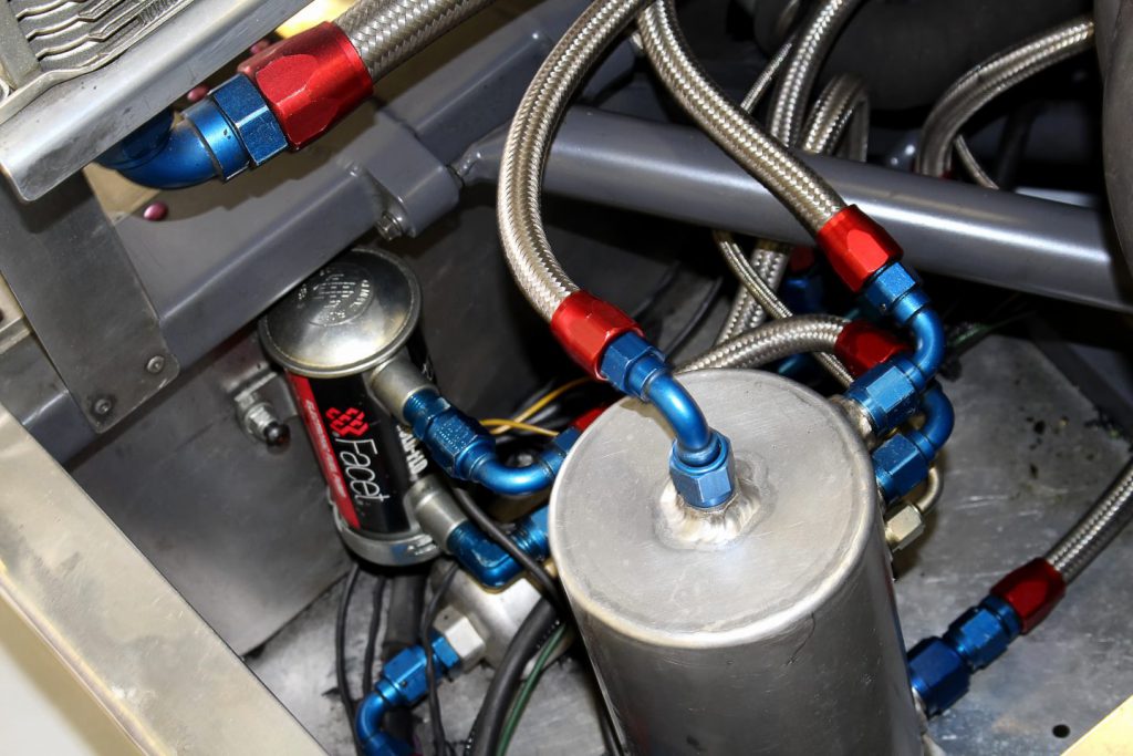 Plumbing A Racing Fuel Cell With A Return Line: The Pro Guide