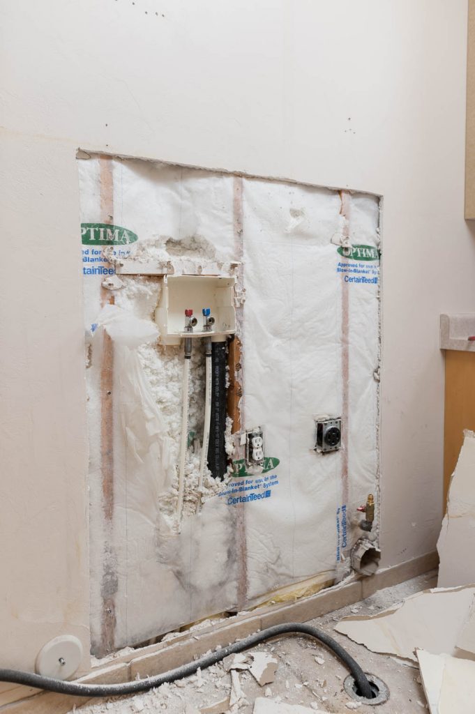 Stacked Washer Dryer: Plumbing & Electric Requirements