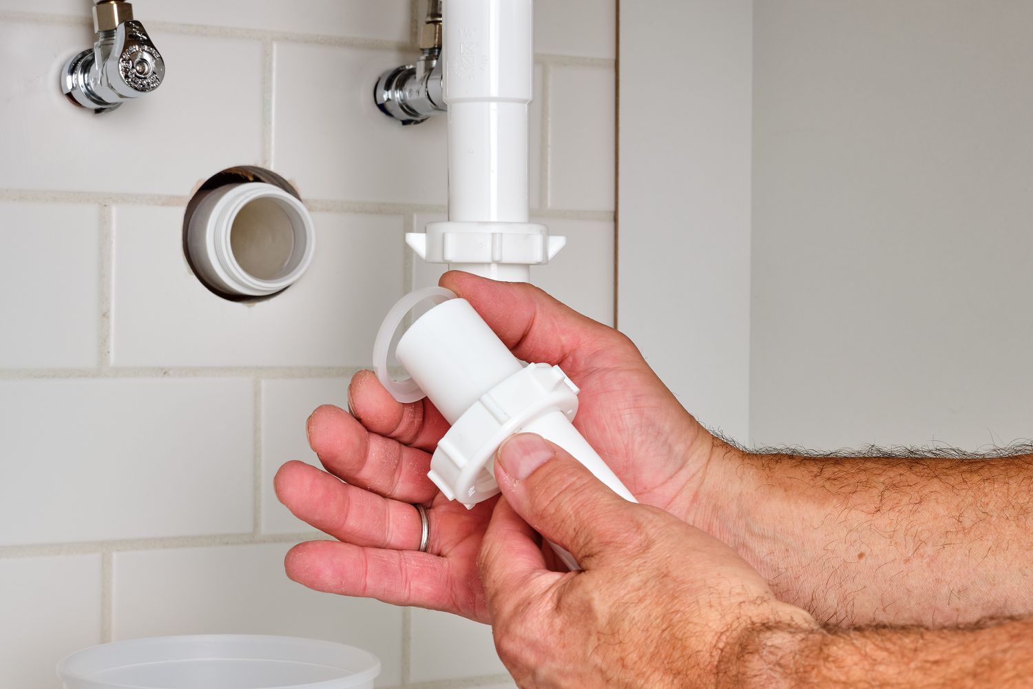 Plumbing Bathroom Sink With No Room For P Trap: Easy Fixes